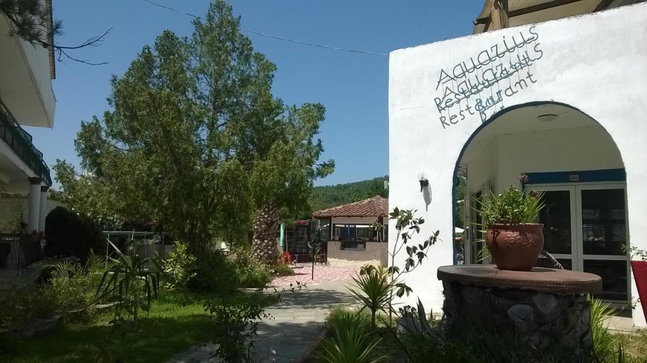 Aquarius Hotel Fourka Extérieur photo