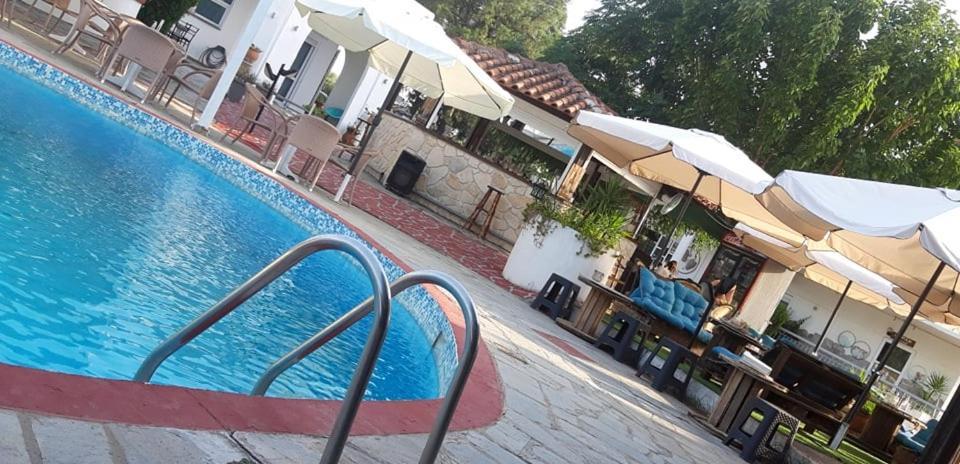 Aquarius Hotel Fourka Extérieur photo