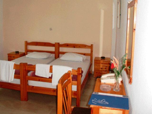 Aquarius Hotel Fourka Extérieur photo