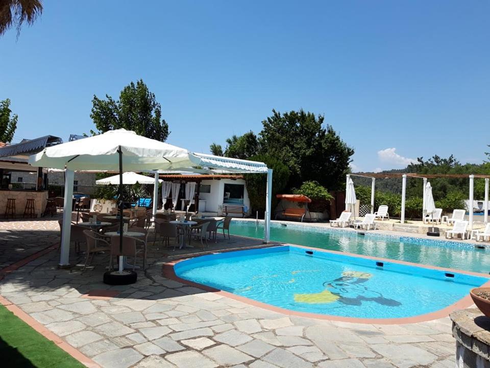 Aquarius Hotel Fourka Extérieur photo